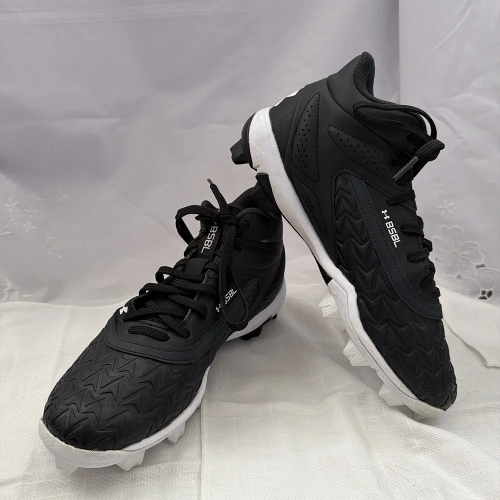 Turf Baseball Soccer lightweight Under Armour 3027446-001 Leadoff Mid 3.0 M7 W8.
